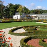 1201S 25 Schloss Neuhaus Okt 03